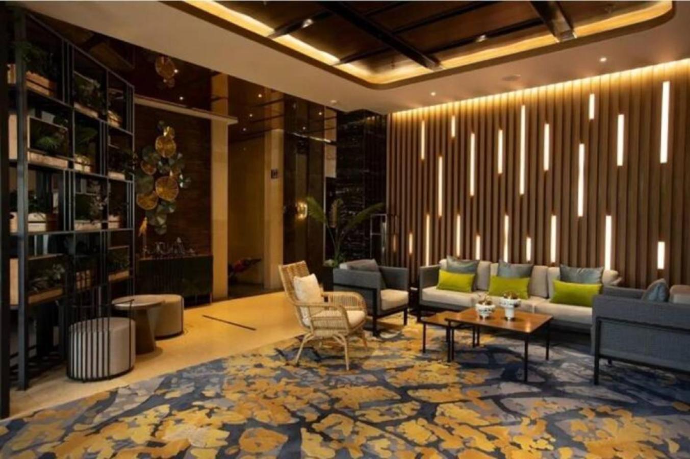 One Euphoria Apartment Angeles Bagian luar foto